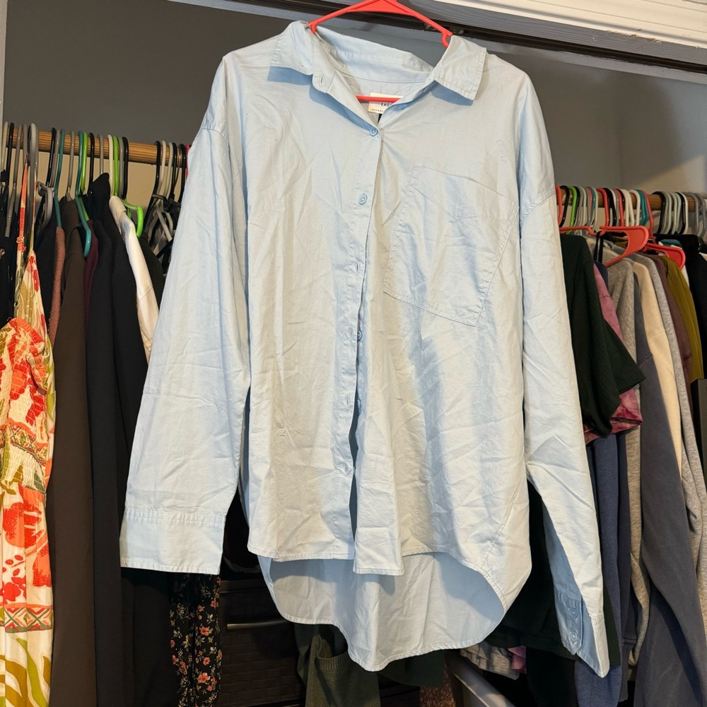 American Eagle button up